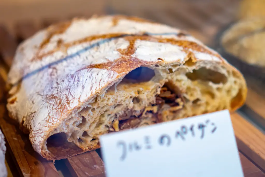 大きなパン パン屋巡り】感動の味！浜松「ラトリエテンポ」の薪窯パンが美味しすぎ