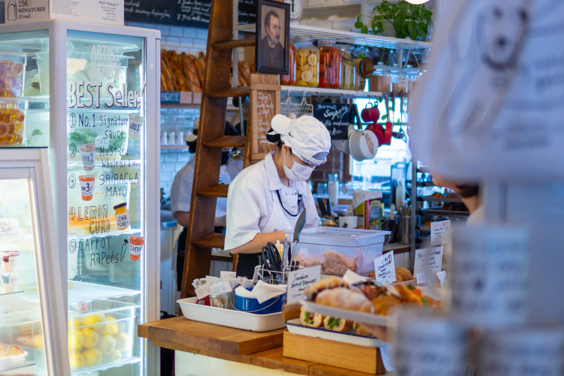 【韓国パン屋巡り】ソウル安国のArtist Bakeryほか行列店3選！カフェ文化も紹介